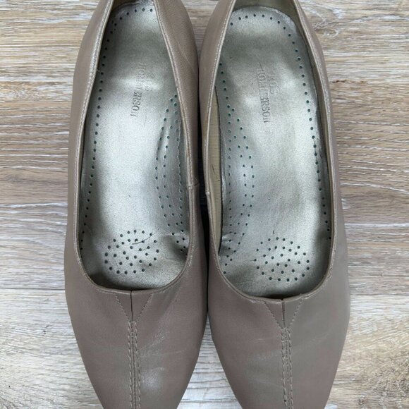 Ros Hommerson Tan Leather Block Heels Women's Size 9WW - Picture 2 of 6